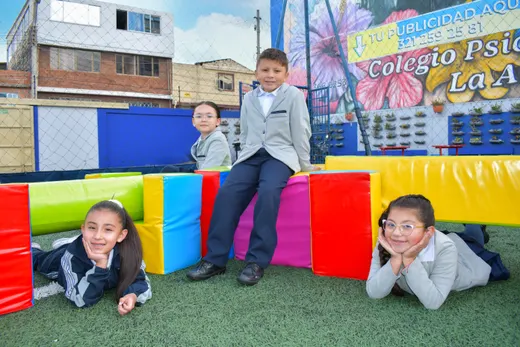 Espacios del Colegio Psicopedagógico La Acacia