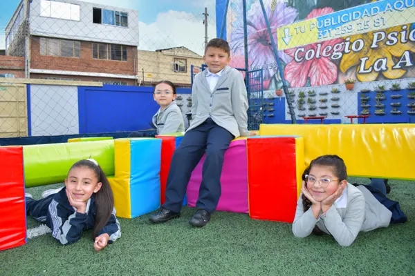 Niños de preescolar del Colegio Psicopedagógico La Acacia
